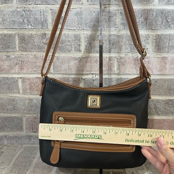 Stone Mountain Accessories Black and Tan Crossbody Bag with Adjustable Strap - Picture 5 of 8